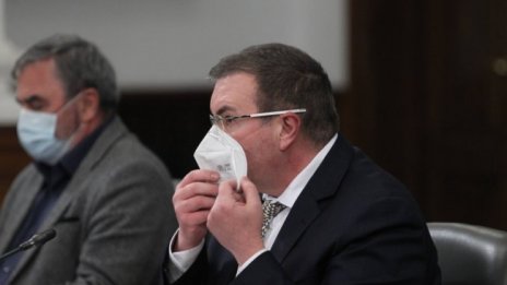 Парите за здраве растат, макар че болниците са с по-малко дейност