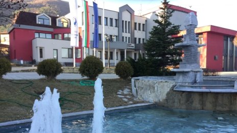 Новите мерки затруднява хотелите, но не и къщите за гости