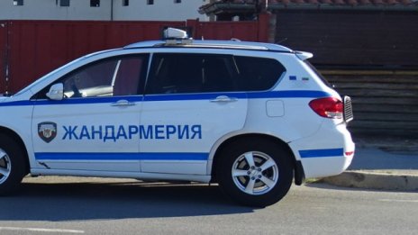15-годишен сви товарен автомобил в търновско село