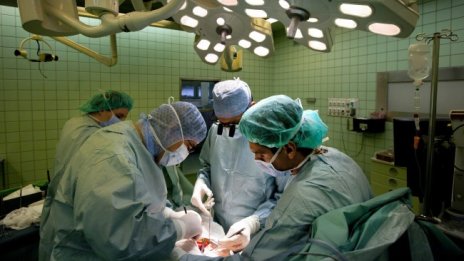 Успешно трансплантираха органи от пациент с COVID-19