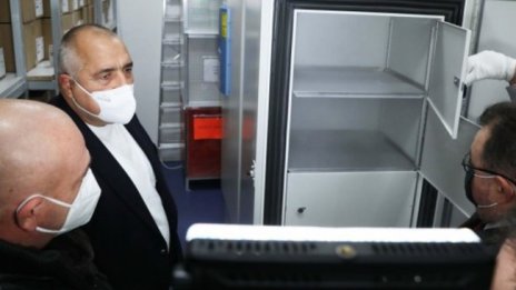 Борисов: Излизаме от тъмните класации!