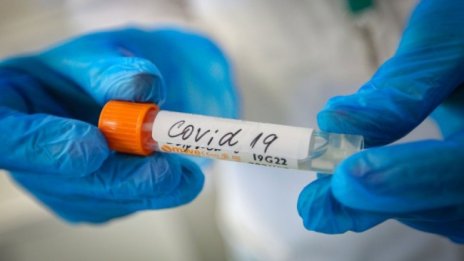 Няма случай на заразен с COVID-19 педиатър от болно дете