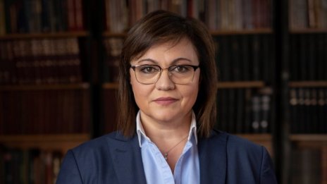 Нинова стана жертва  на джебчии, обраха я в трамвая 