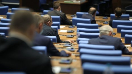 Частни сметки за изборите и популизъм водят до липса на доверие