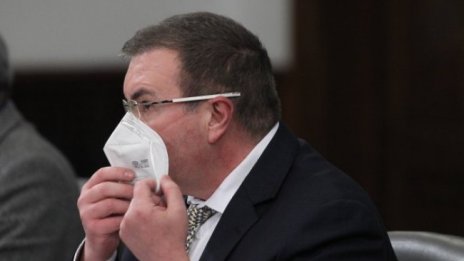 Проф. Ангелов: Ваксините пътуват за България в момента