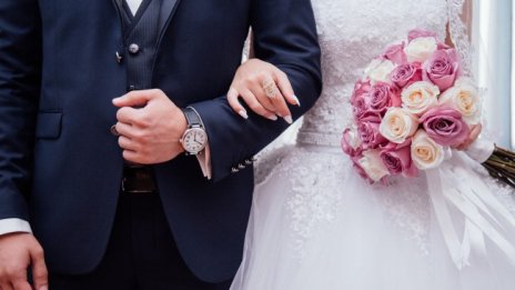 Аху-иху, после тихо - глобиха 55 сватбари в Сливен
