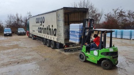 България изпрати ТИР с минерална вода в помощ за Хърватия 