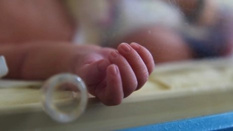 Алия е първото бебе, родено в Смолян през 2021 г.