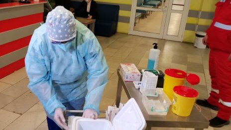 Експерт: Ваксините срещу коронавируса - напълно безопасни!