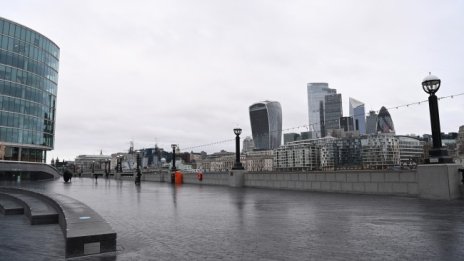 Пристигащите в Англия задължително с отрицателен тест 