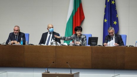 Караянчева зове: Не твърдете, че изборите ще са манипулирани!