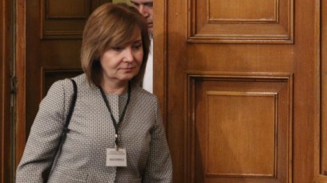 Шефката на НАП Галя Димитрова с още по-висока заплата 
