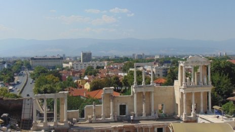 Намаляват с близо 40% леглата за COVID болни в Пловдивско