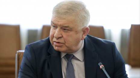 Министърът на финансите Кирил Ананиев е с COVID-19