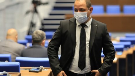 Скандална ли е датата на вота - 4 април?