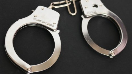 Задържаха младежите, пребили мъж в Пловдив за "огънче"