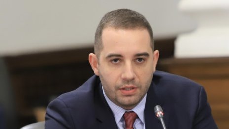 Богдан Кирилов: Възможно е масовата имунизация да стартира март-април