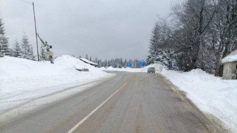 Заради пропаднал път родопски села са откъснати 