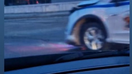 Челен удар: Джип на Столична община и &bdquo;Тойота&ldquo; се блъснаха под Моста на влюбените ВИДЕО