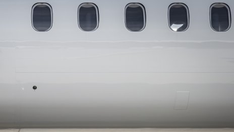 Самолет с 20 души на борда се разби в САЩ