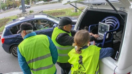 При мръсен въздух забраняват "цапащите коли" в градовете 
