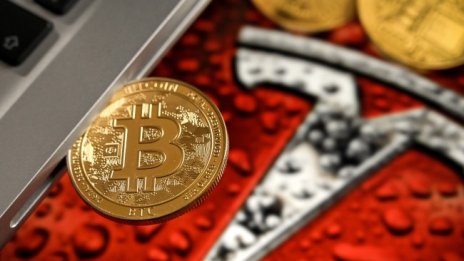 Нов рекорд за биткойна, надхвърли 55 000 долара
