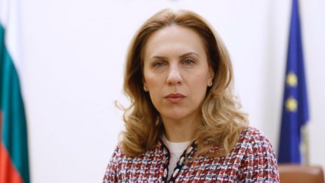 Николова поздрави екскурзоводите за празника им 