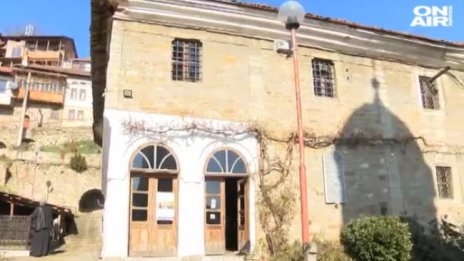 Църква, построена от Колю Фичето, се нуждае спешно от ремонт
