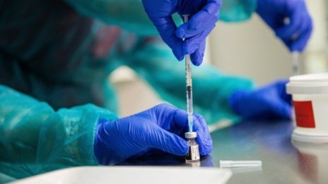 AstraZeneca за забавянето на ваксините: Полагаме усилия!