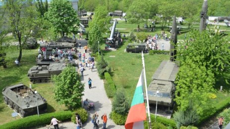 Реликви от Руско-турската война в парка на НВИМ за 3 март
