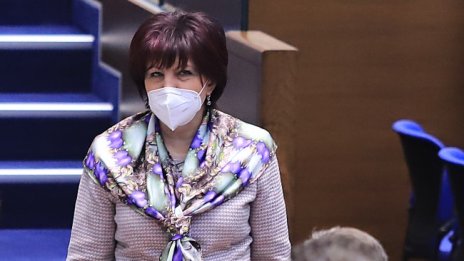 Караянчева захапа Радев от Шипка: Да дойде като редови гражданин 