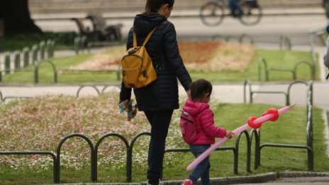 Компенсират родители на деца, неприети в забавачки