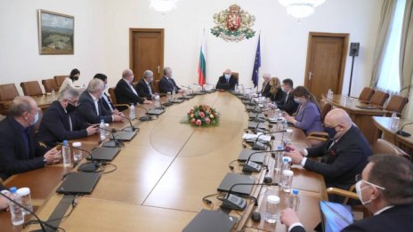 Ремонтират манастирския комплекс "Рождество Христово" – Шипка 