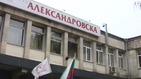  COVID отделенията пълни, а колко ще издържат болниците?