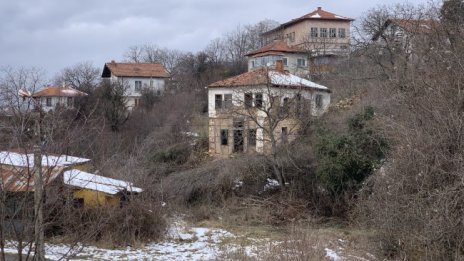 В града се печели двойно, на село хапваме солидно и се пие повече ракия
