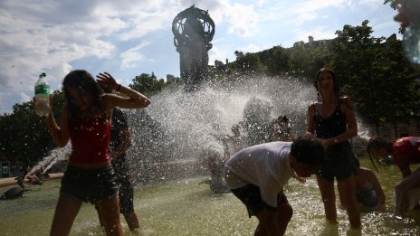 Франция отбеляза най-горещия ден откакто се водят измервания