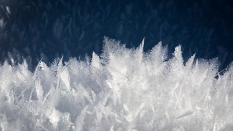 Жълт код за дъжд и сняг в половин България