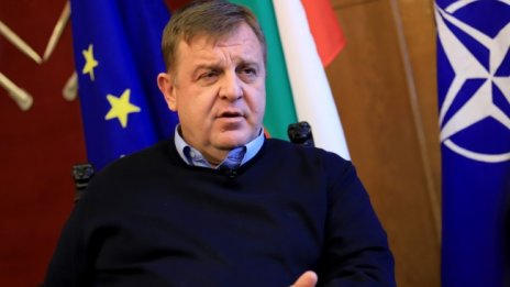 Каракачанов към Панов: Вас майка ли Ви е раждала или трансджендър? 