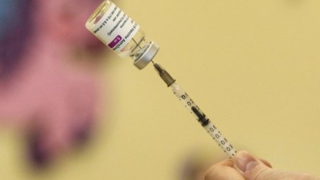 Параграф 22: Празни кабинети, налични ваксини, а не можеш да се имунизираш
