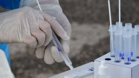 В Гърция раздават безплатни тестове за COVID-19, лекари са против