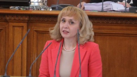 Омбудсманът иска безплатен сертификат за ваксинация срещу COVID