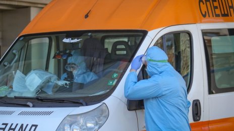 44-годишен без данни за болести сред починалите от вируса 