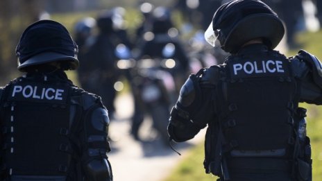 Полицията с гумени куршуми срещу протест в Швейцария