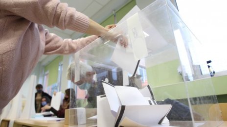 Спиране на тока не попречи на началото на изборния ден в 2 секции в Смолян