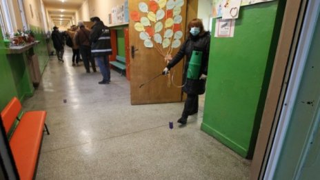 ЦИК: Избирателната активност към 17 часа е 39.99%
