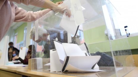 4600 българи са гласували в Истанбул, много по-малко от преди