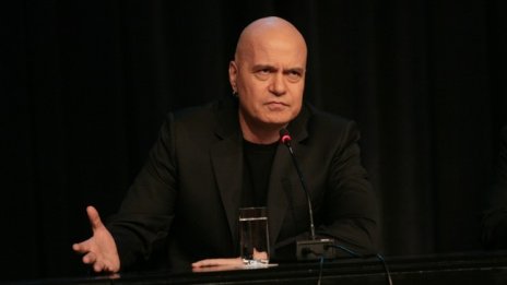 Политолог: Слави е като шоколадово яйце, носталгичен спомен 