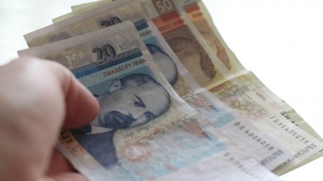 Изплащат по 50 лева към пенсиите от днес до 20 април