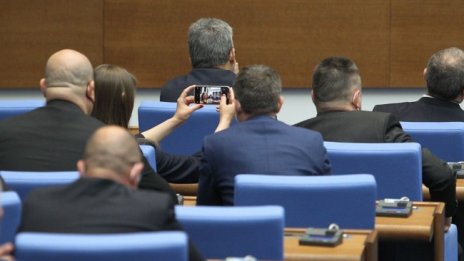  Бюджетът на ГЕРБ бил неадекватен, трябвало да се актуализира