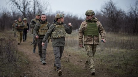 Русия предупреждава за война в Източна Украйна, напрежението расте